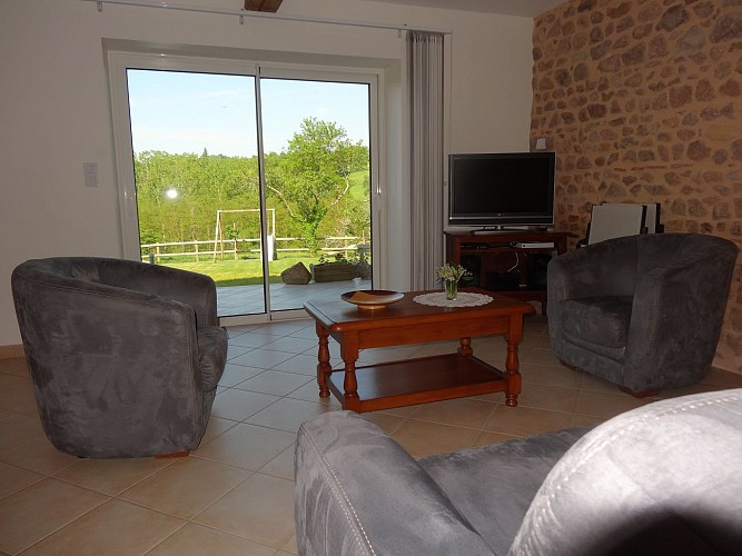 Salon, vue sur terrasse