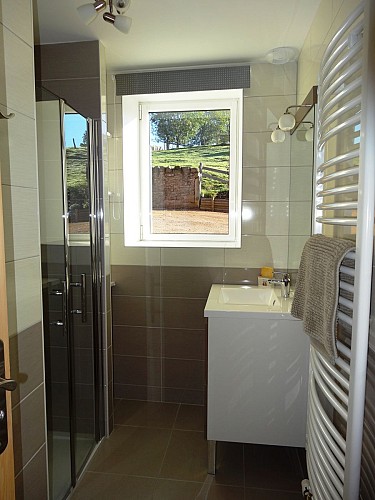 Salle de douche, rez-de-chaussée