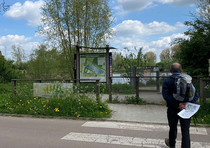 La base de loisirs des 6 Bonniers