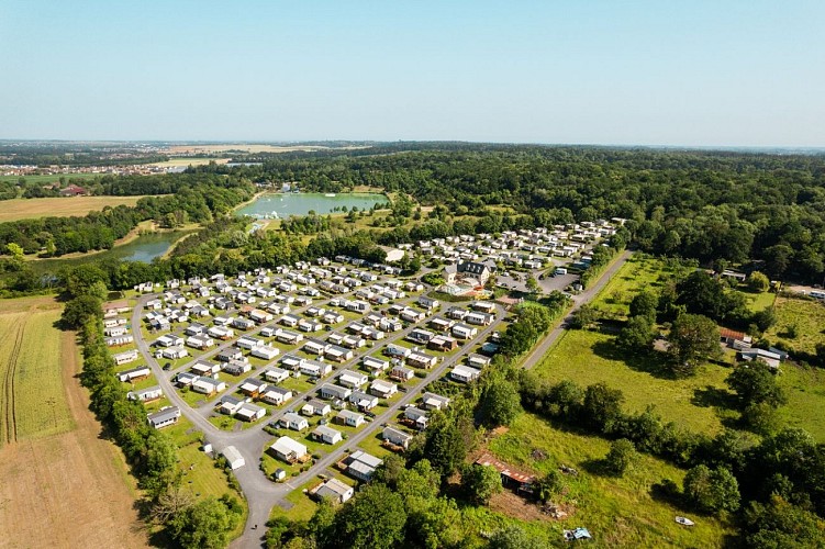 Camping Bois et Marais à Touffreville - vue en drone