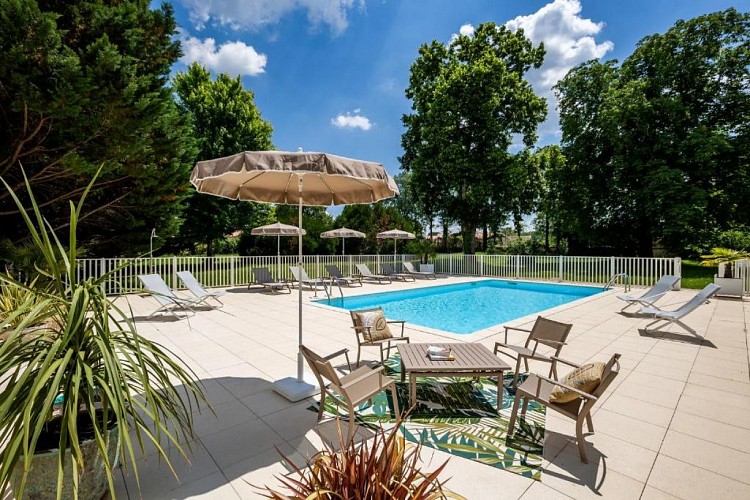 Piscine - Réception Château Meyre