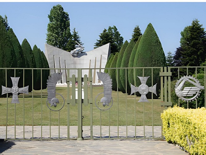 Cimetière Militaire Polonais, Urville