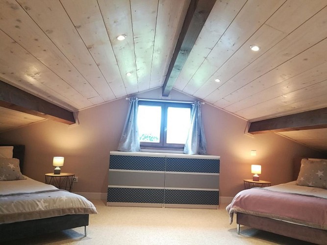 Rouja l'Oyat chambre 2 redi