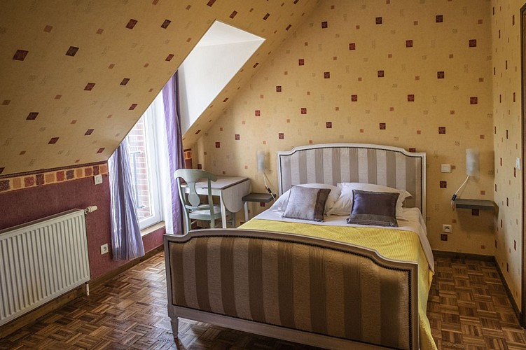 Holistica_Bien_Etre_Clarke_Drahce_PSP_Creative_Chambre_Jasmin