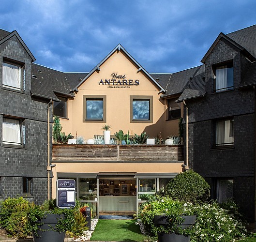 Hôtel Antares à Honfleur - La Rivière St Sauveur - Hôtel