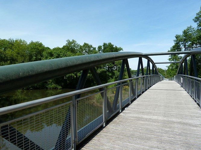 Passerelle-Chandos-Montpon