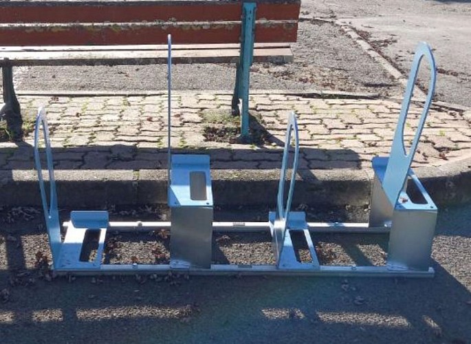 Aire de service vélo_Salle des fêtes Lavardac