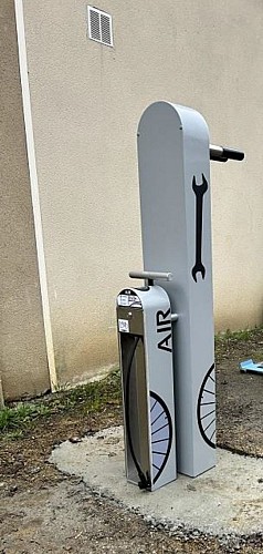 Aire de service vélo_Salle des fêtes de Poudenas_01