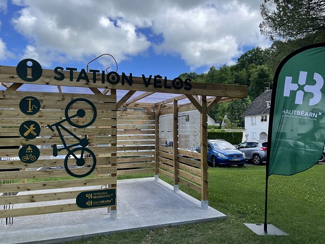 Station vélo 2 - ARETTE (©OTHB) - DI