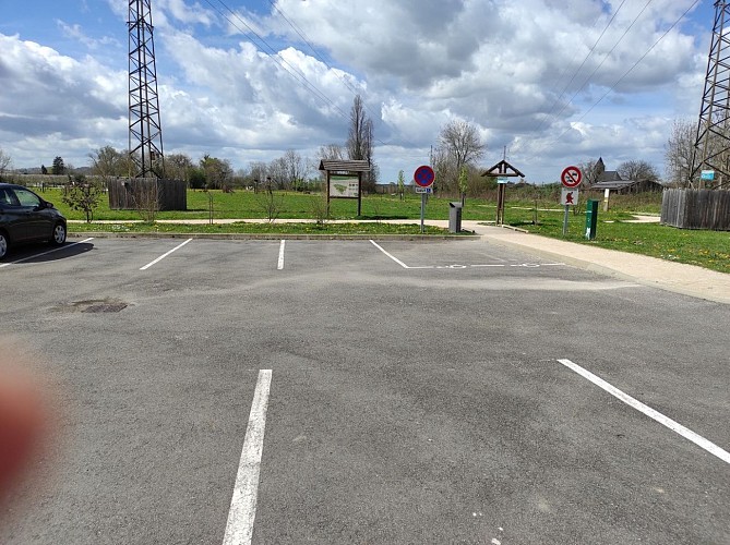 Aire de jeux pour enfants - Aussevielle -  parking