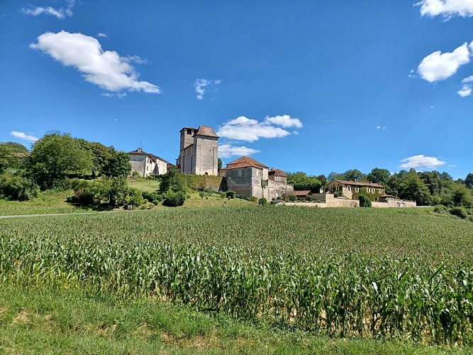 Périgord Inattendu - Village Fleuri Siorac de Ribérac