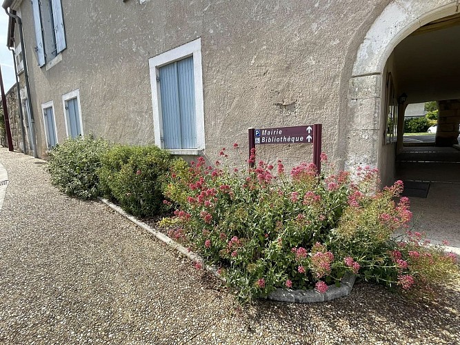 Périgord Inattendu - Village Fleuri Villetoureix