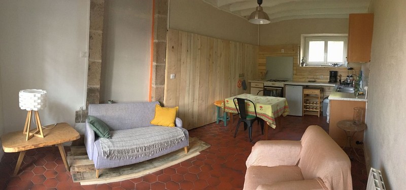 B - 2 Cuisine - salon depuis porte IMG_8329