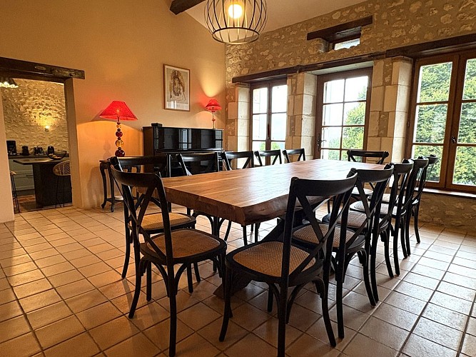 Salle à manger Villa Leynie 2