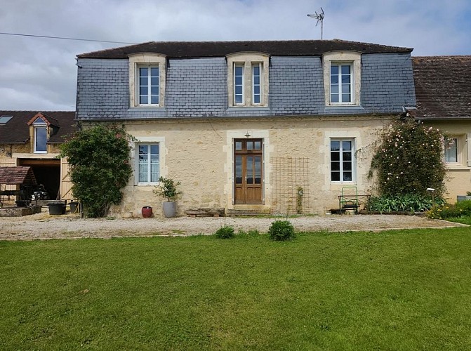 gite gjm excideuil facade