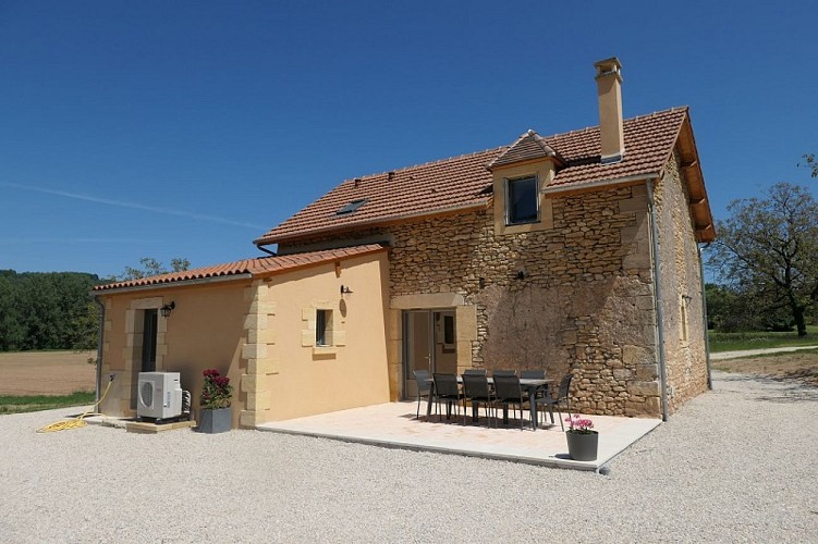 HLO_La Grangette_Facade ouest_St Léon sur Vézère_novembre 2021©Grangette