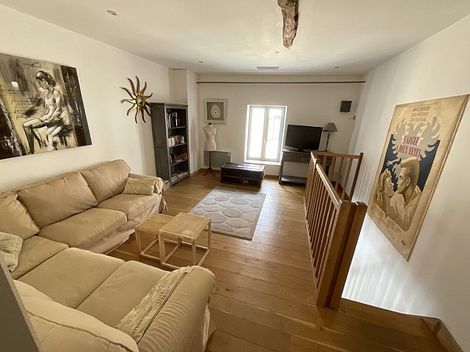 6-salon étage clos st martial