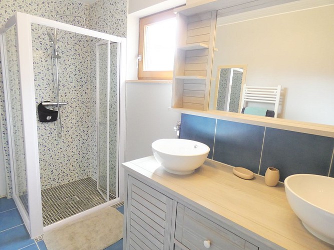 Salle d'eau du gîte Les Thuyas 11584 à Azur
