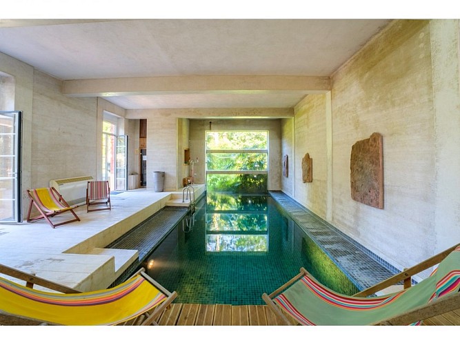 2025- TS- chateau larrunque piscine