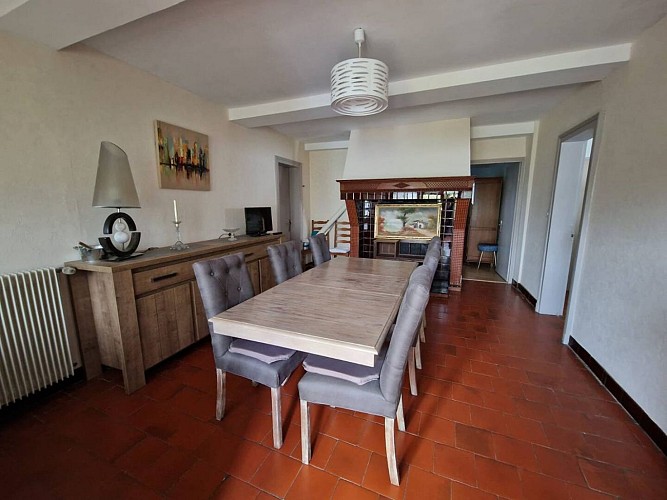 Salle à manger maison du coucou