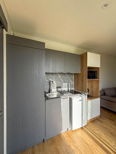 La Box des Oiseaux kitchenette 2025 ©AguilarVelten