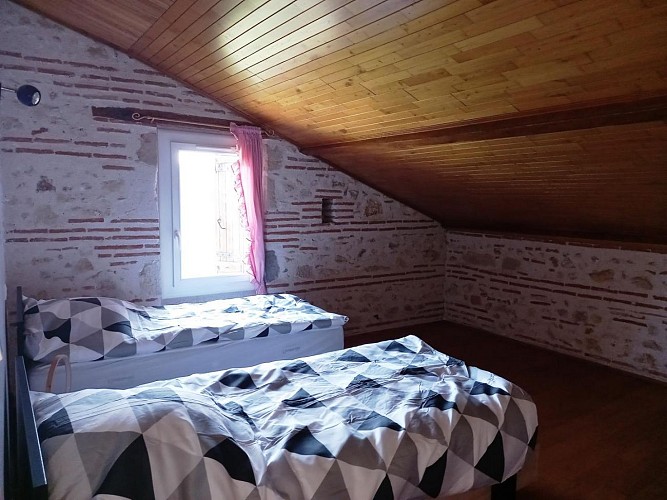 HLOAQU047V50IL2L_photo4