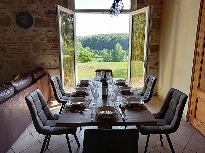 HLOAQU047V50IL2L_photo9