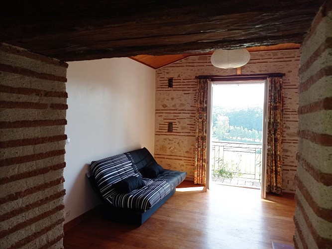 HLOAQU047V50IL2L_photo10