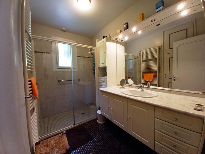 HLOAQU047V50IL31_photo9