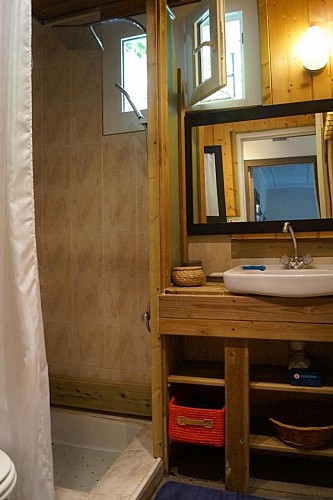 HLOAQU047V50IL38_photo8