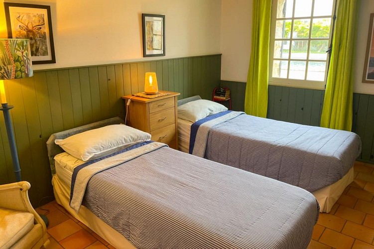 crop_9999_666_Les-Petits-Champs-Dordogne-Olivers-Travels17.1