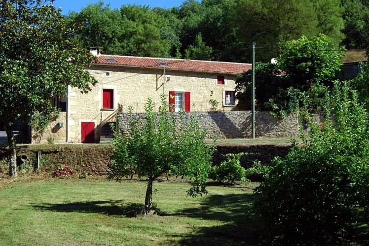 HLOAQU047V50LUW9_SauveterreLaLemance_GiteLaLemance_photo