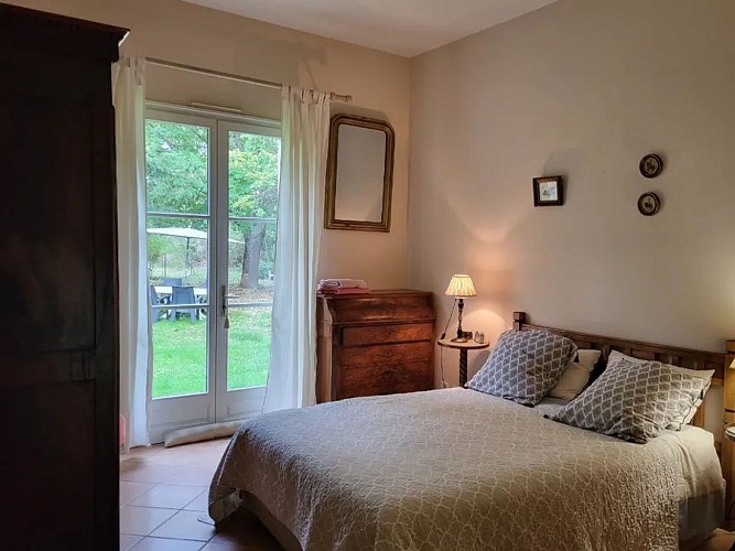 b7a8e227-47d3-46e4-af67-f75297253e1b