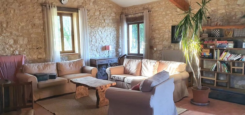 83ef9701-6ee7-4d42-8186-20cf6bf6ad11