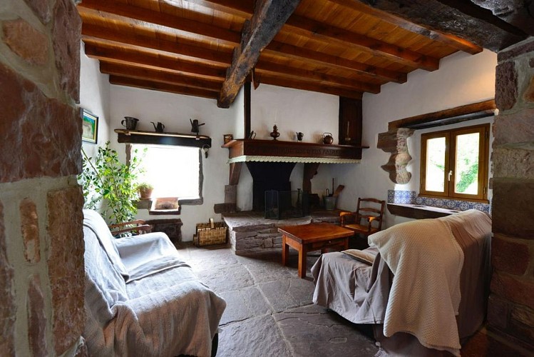 maison-bordenave-salon-hosta