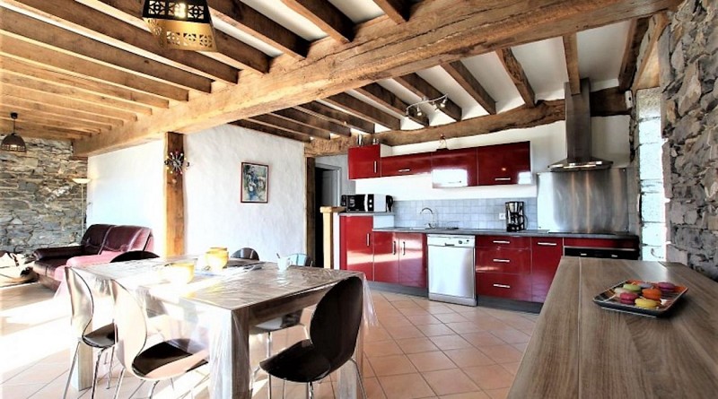 maison-sallaberry-otegia-vue-cuisine-irissarry