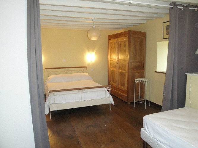 Chambre lit double et un simple