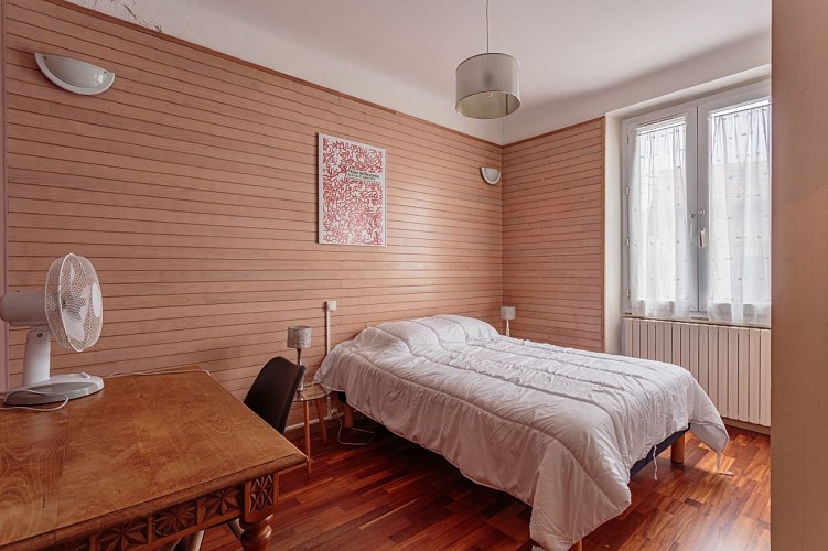 ernest renan chambre 2