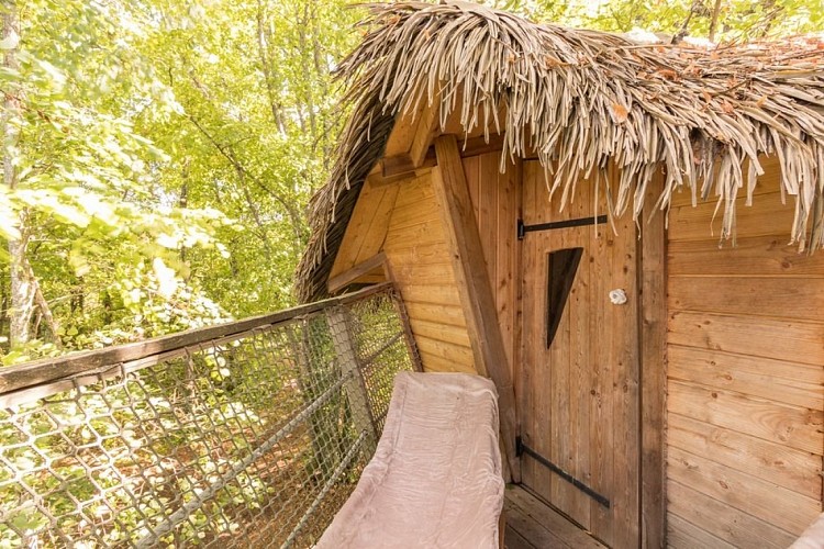 Hebergement-insolite-terasse