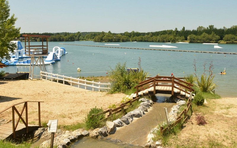 Camping lac de Sames 1