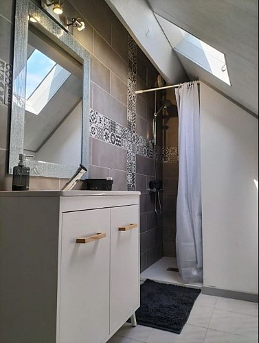 Le gîte d' Amélie - Salle de douche étage - Celon