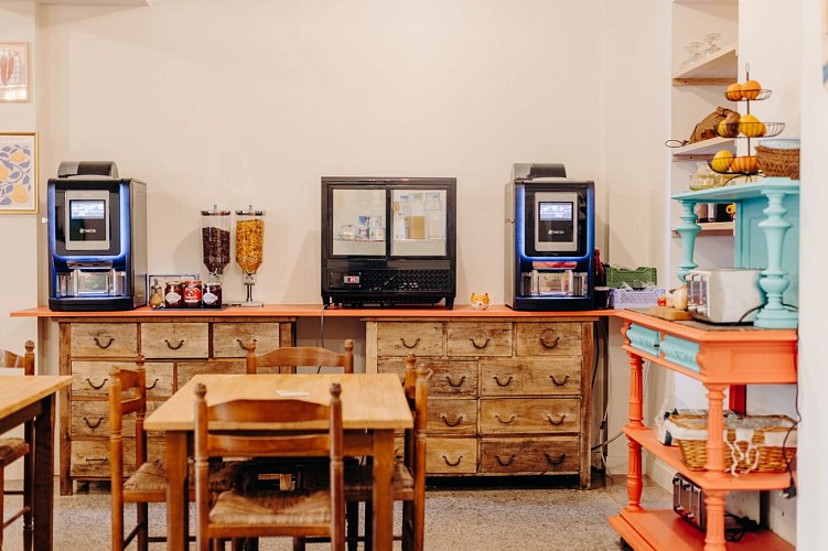 Hostel Demain C'est Loin Salle à manger