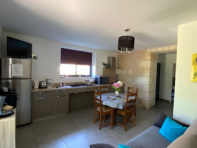 Domaine Canteloup - Gite L'Ombrière - Salon et cuisine