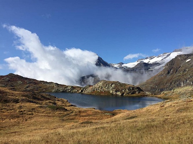 Lac de Bellecombe en automne