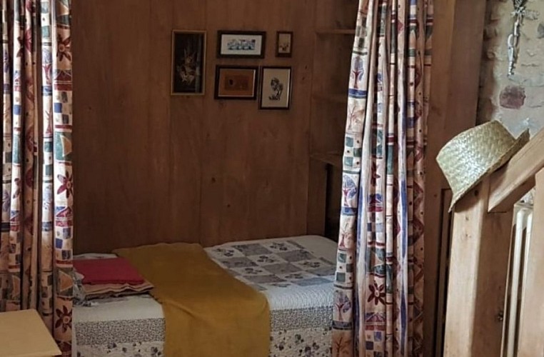 lit-alcove-qkfuplhznv4tvqp2enzrdhz4qb02sx0jrghwj4s8x4