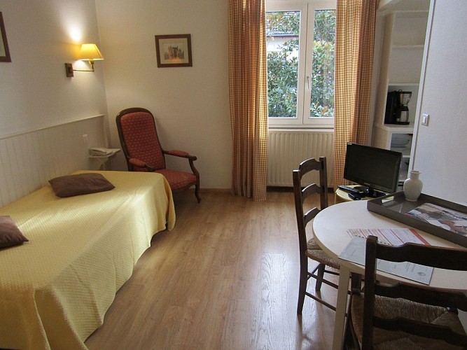 Résidence des Sources - séjour TV