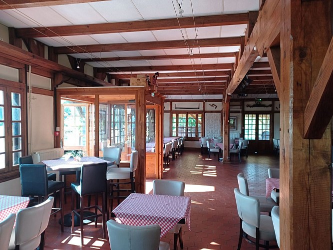 2023 - LACQA - La Guinguette à Hector - Intérieur - ©OT Landes d'Armagnac - LT (1)