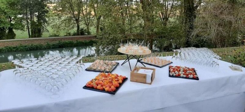 Foulou---Cocktail-en-bord-de-canal