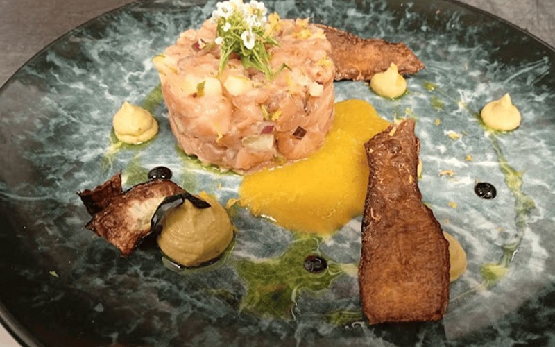 Mendililia tapas - tartare de thom frais