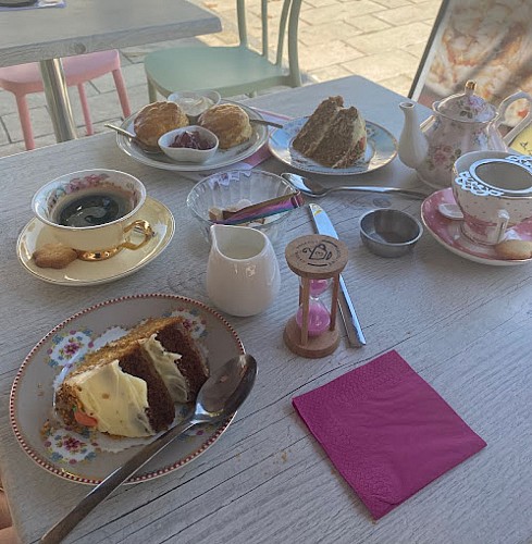 Pink &amp; Cosy La Roche-Posay